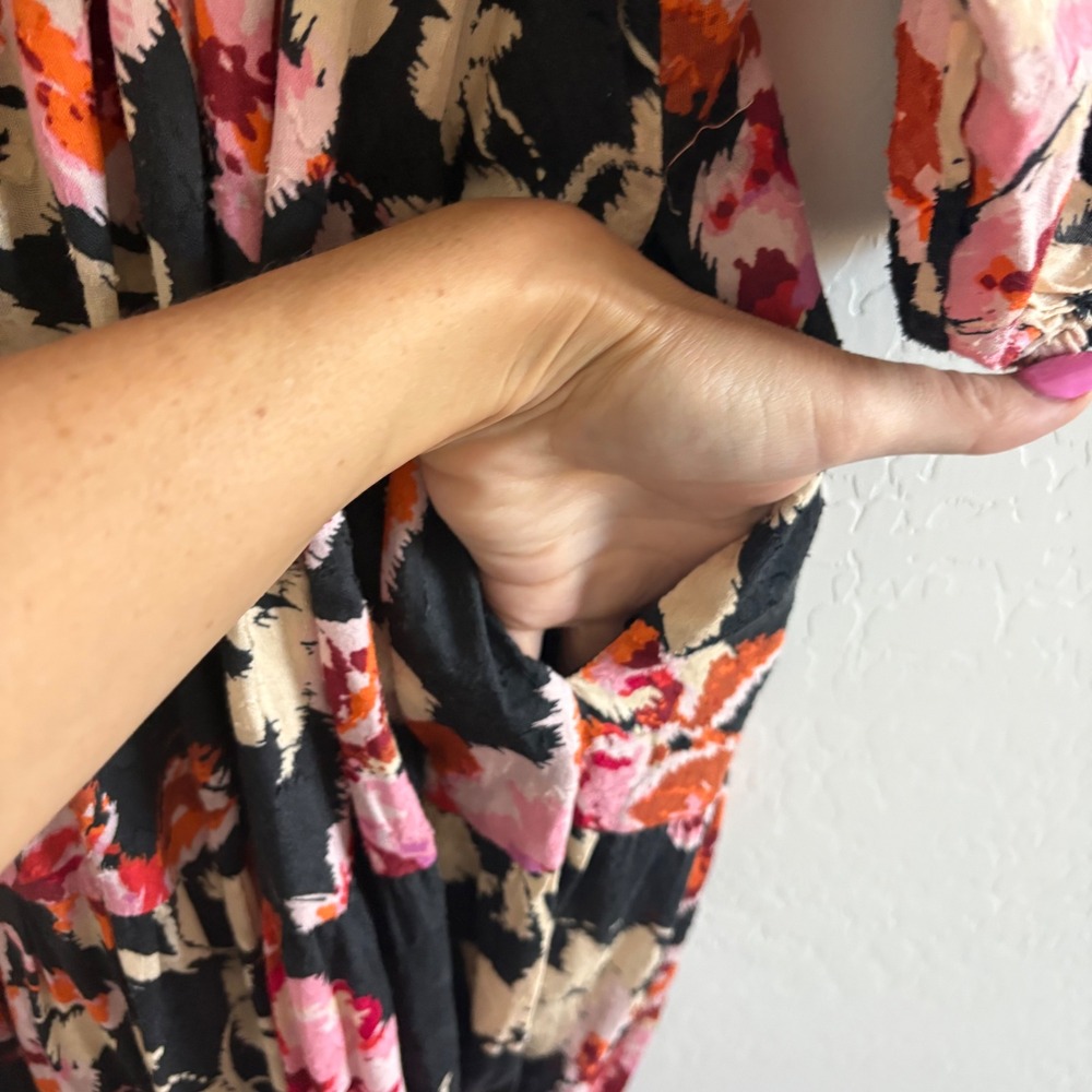Anthropologie Blossom Maxi Dress Floral Puff Sleeve Smocked Tiered Black Pink M - Picture 4 of 7